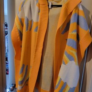 Size L/XL open cardigan.